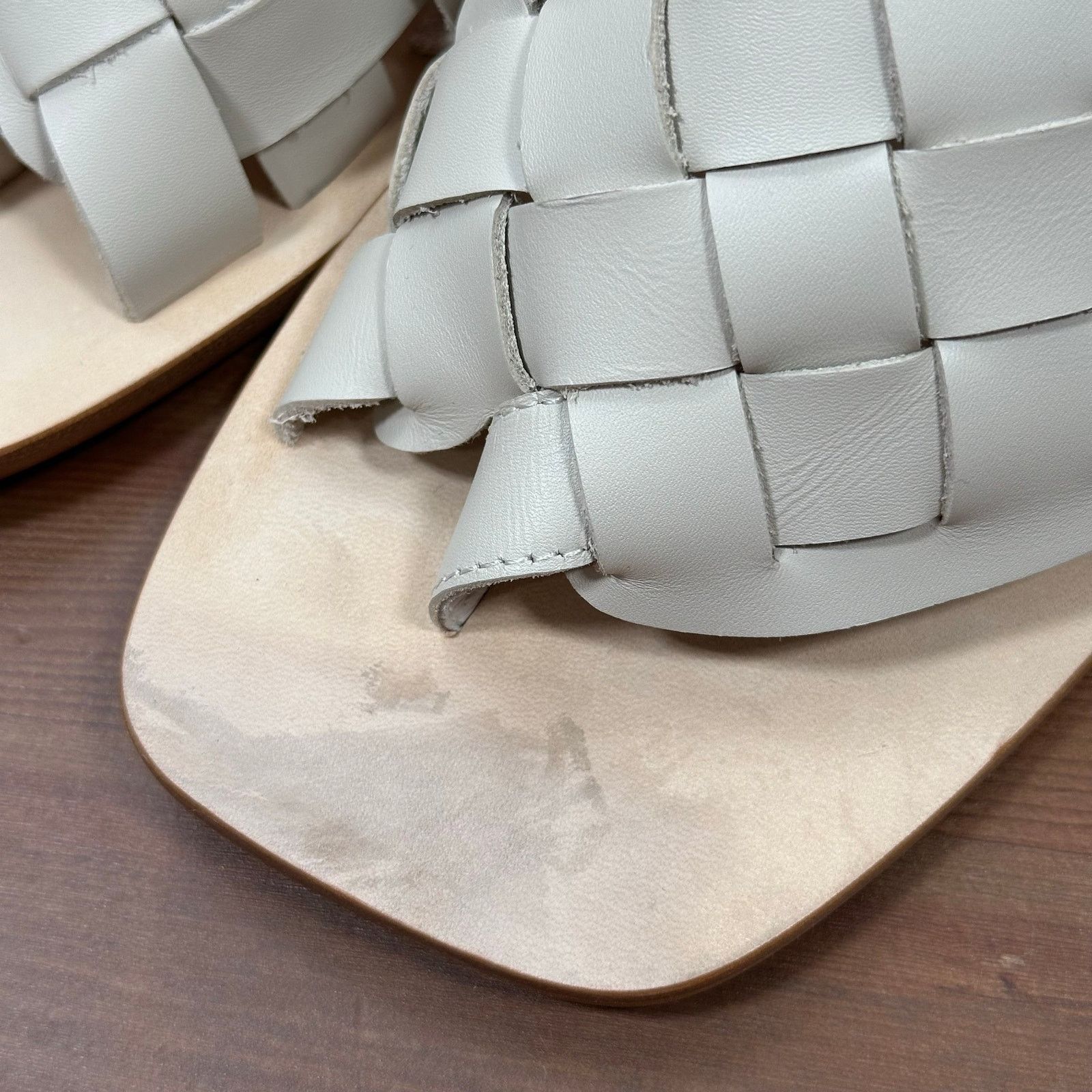 INTENTIONALLY BLANK INTENTIONALLY BLANK Kelly Woven Leather Sandals Cream Size 8 Size US 8 / IT 38 - 5 Thumbnail