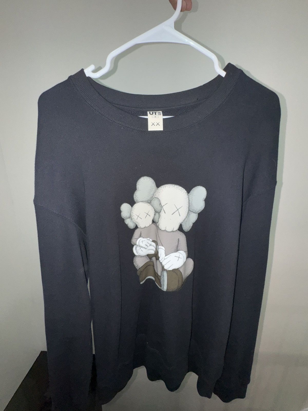 Kaws x uniqlo crewneck on sale