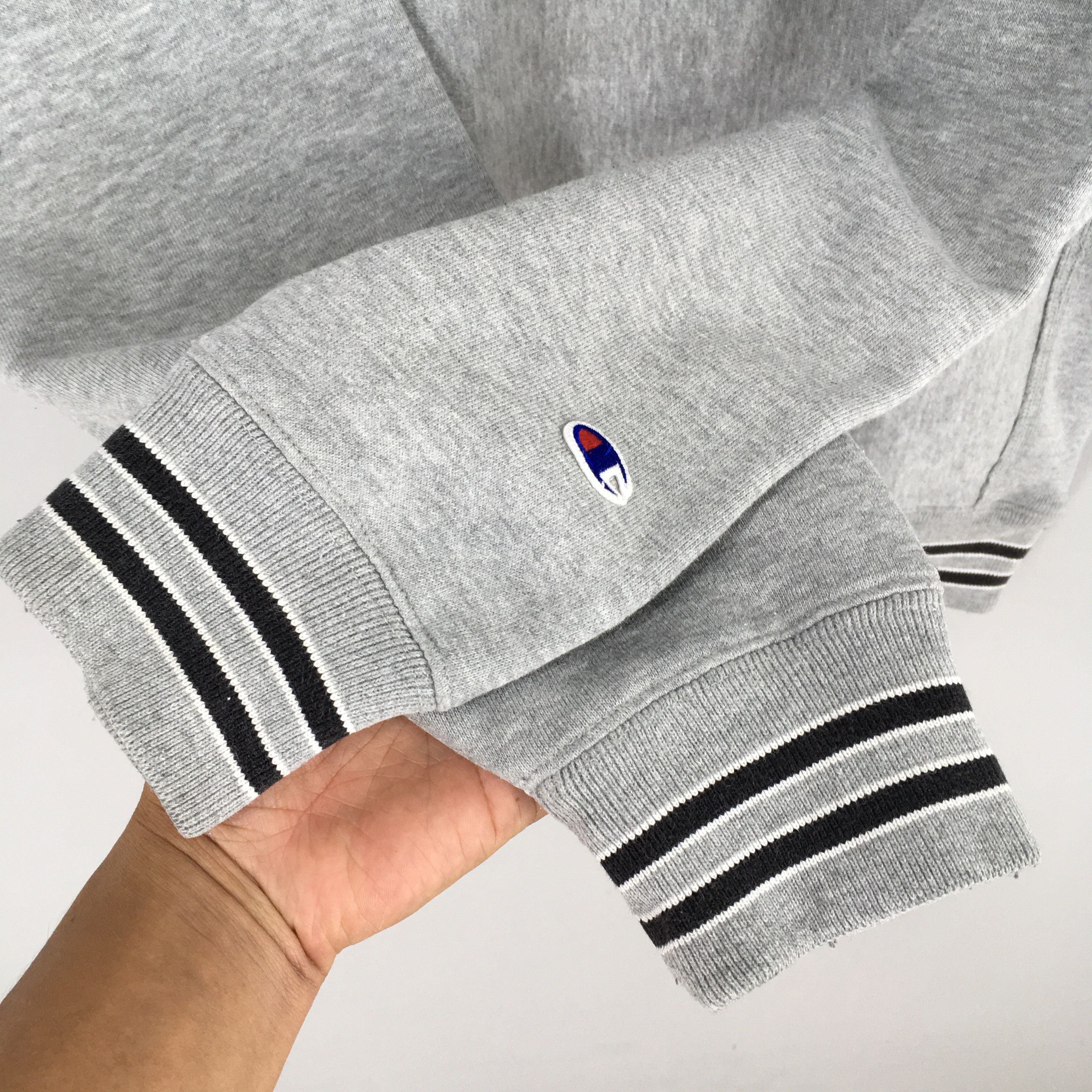 Champion × Vintage Vintage Champion Reverse Weave Gray Sweatshirt Medium Size US M / EU 48-50 / 2 - 4 Thumbnail