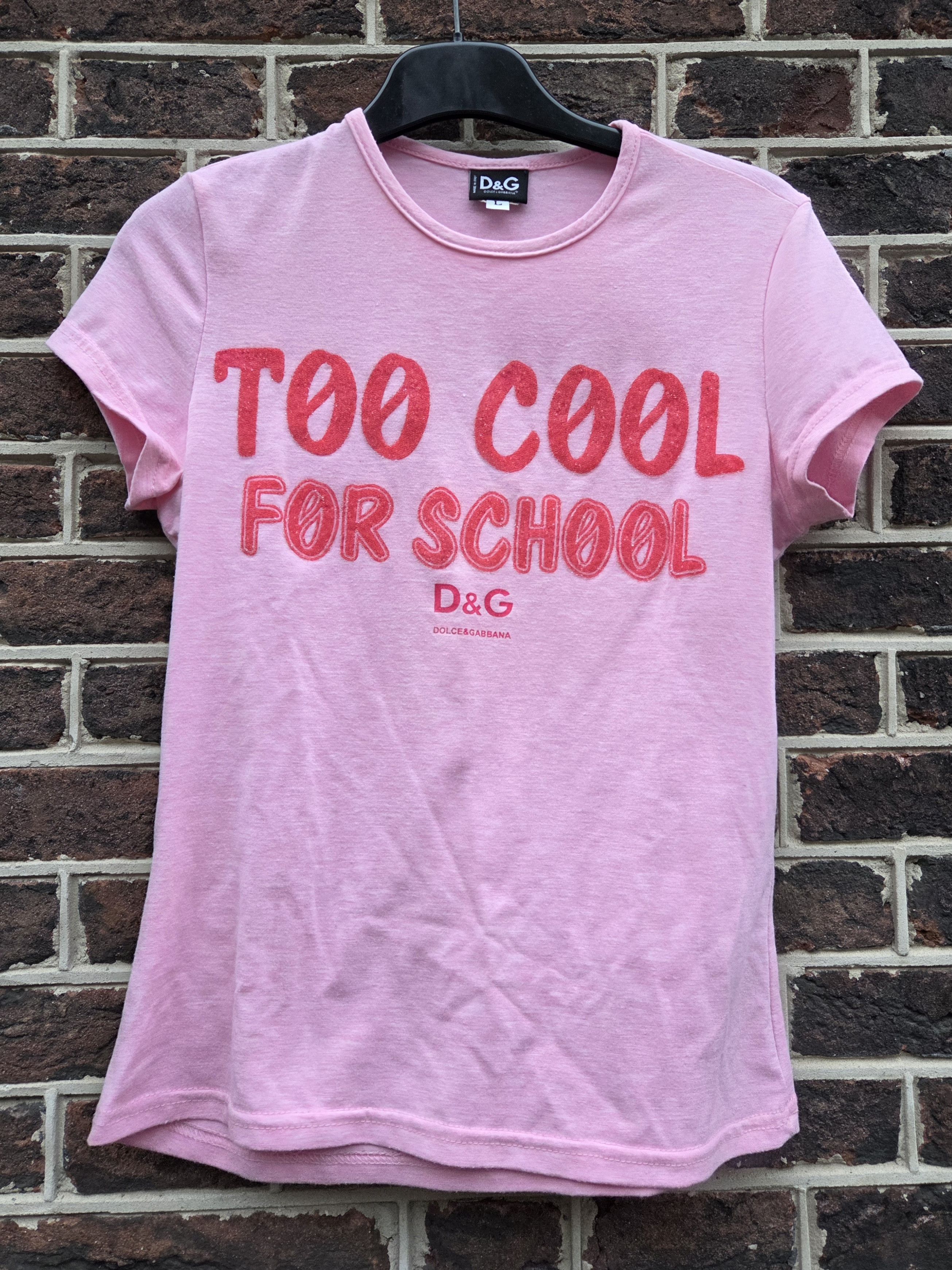 Dolce & Gabbana D&G "TOO COOL FOR SCHOOL" T-Shirt Size L / US 10 / IT 46 - 2 Thumbnail
