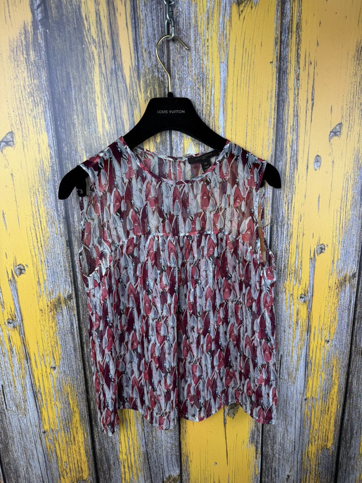 Louis Vuitton Louis Vuitton Silk Sleeveless Blouse Multicolour Size 36 FR Size XS / US 0-2 / IT 36-38 - 17 Thumbnail