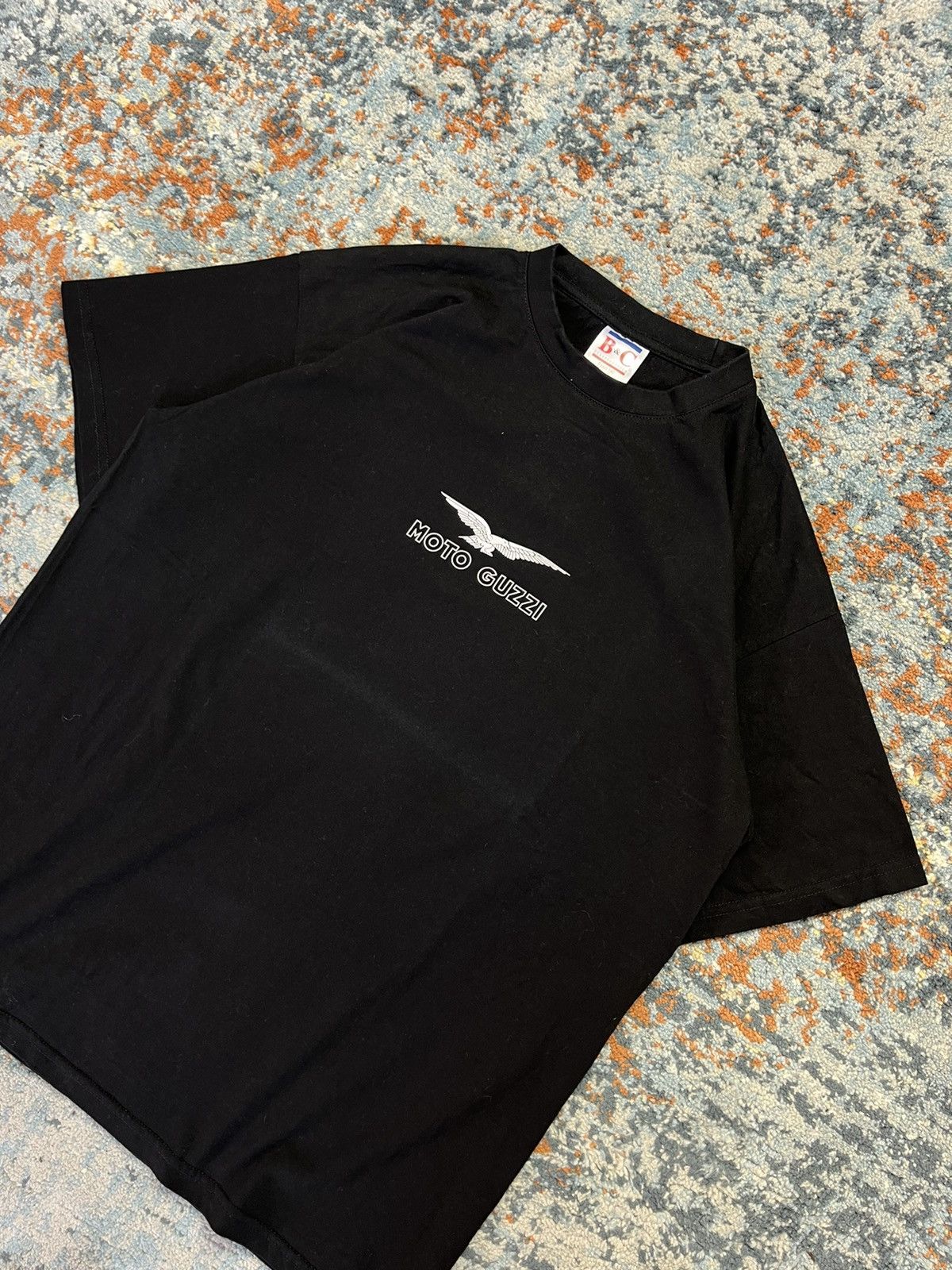 Vintage Vintage 00s moto guzzi motorcycles logo graphic tee Size US XL / EU 56 / 4 - 5 Thumbnail