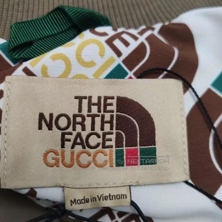 Gucci Gucci x The North Face Full Print Zip Jacket S. Size US S / EU 44-46 / 1 - 5 Thumbnail