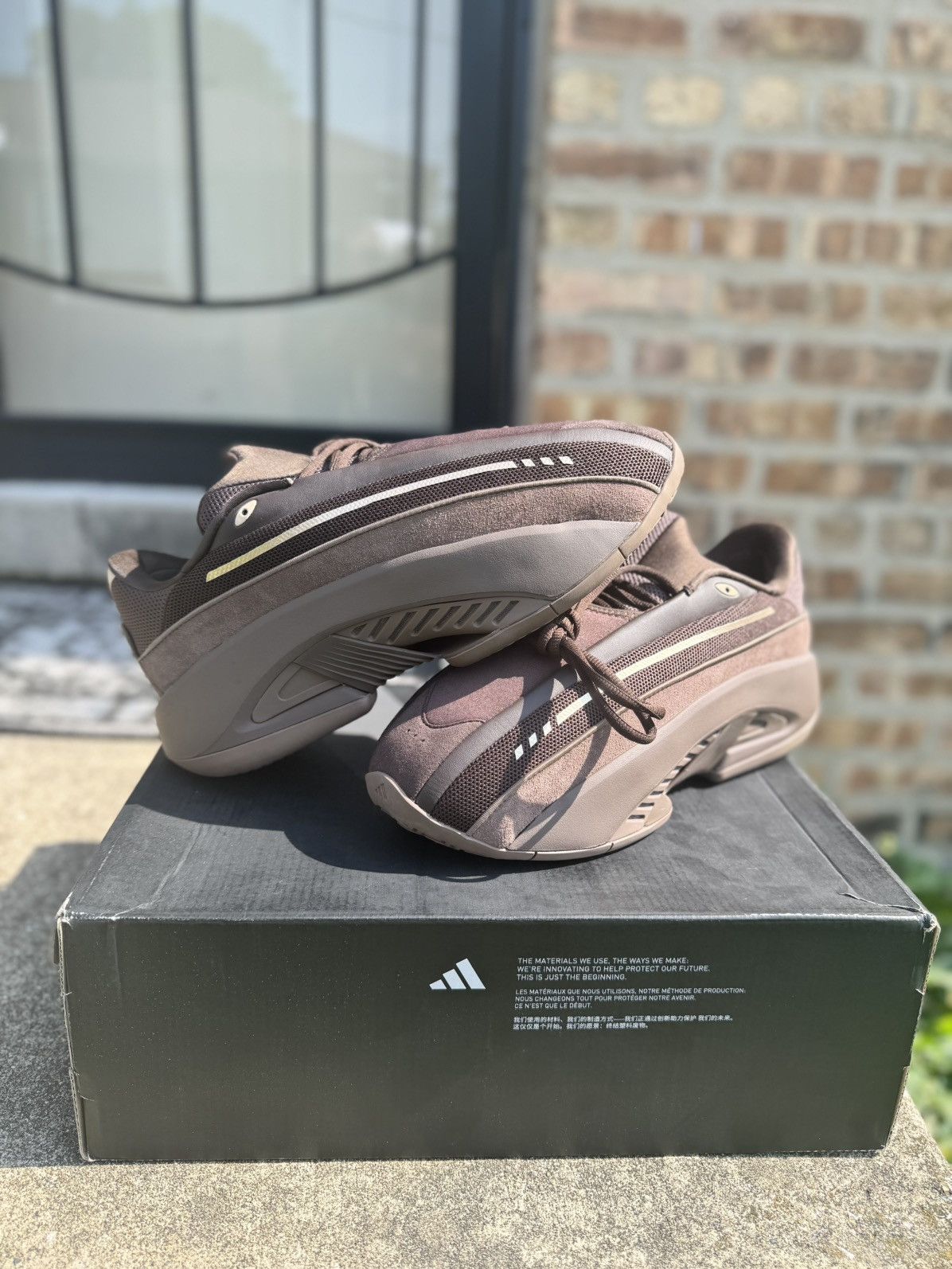 Adidas MAD IIINFINITY Size US 11 / EU 44 - 3 Thumbnail