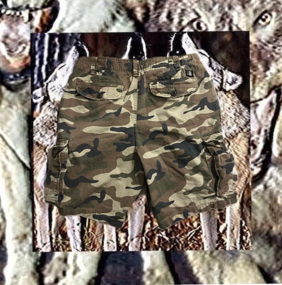 Aeropostale camouflage cargo shorts Size US 33 - 3 Thumbnail