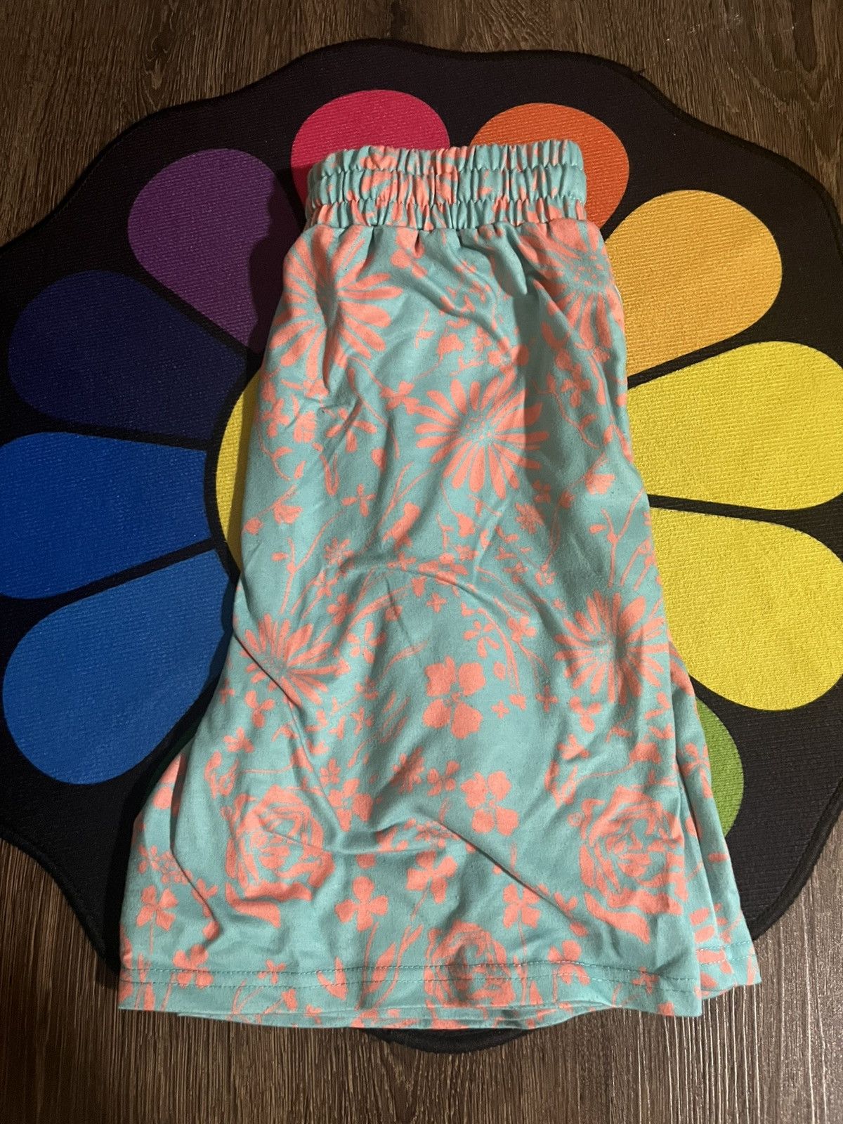 Other Floral pastel and orange shorts in a size small in men Size US 34 / EU 50 - 3 Thumbnail