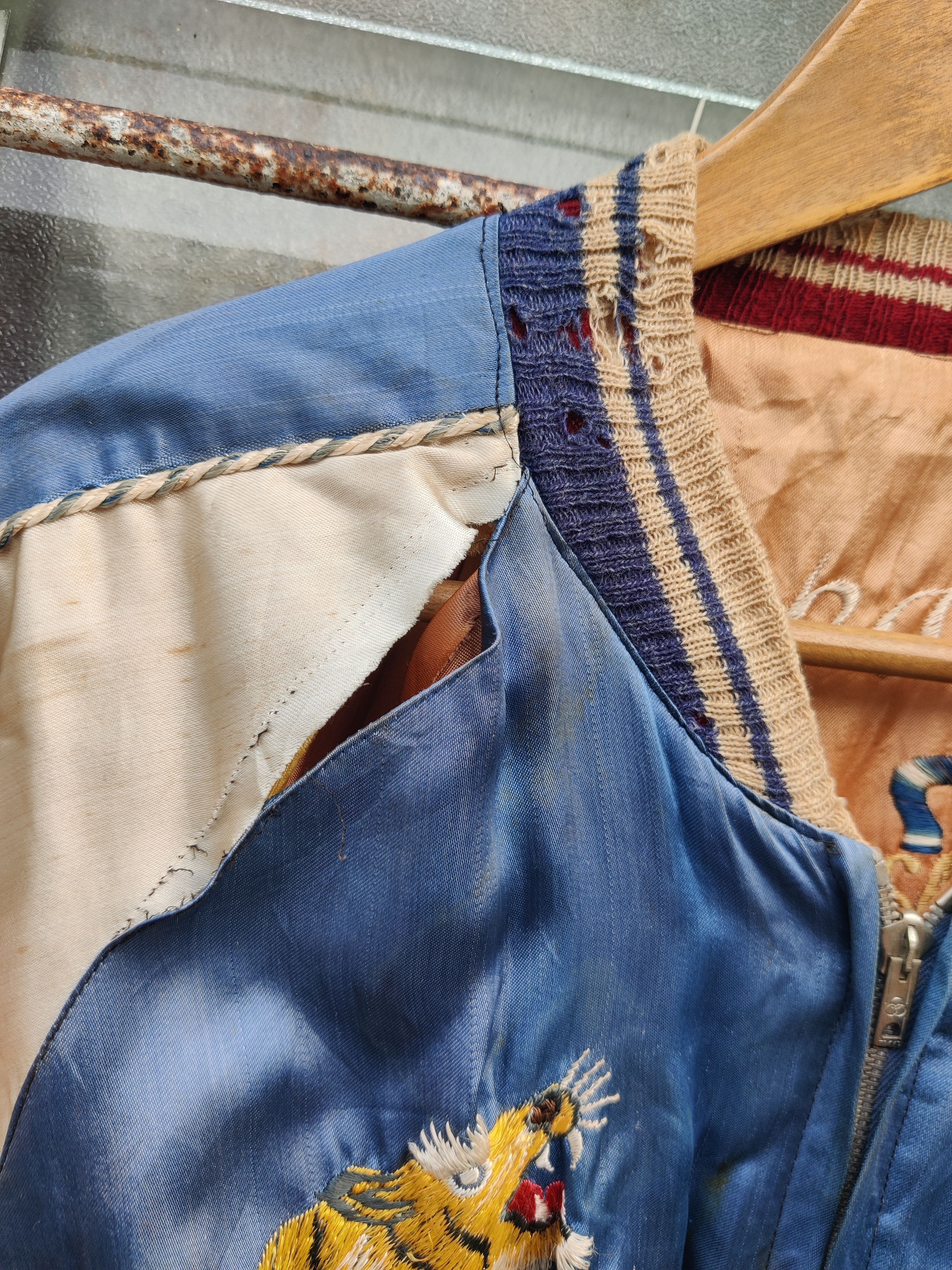 Vintage Vintage Distressed 1950's Sukajan Tiger Embroidery Jacket Size US M / EU 48-50 / 2 - 15 Thumbnail