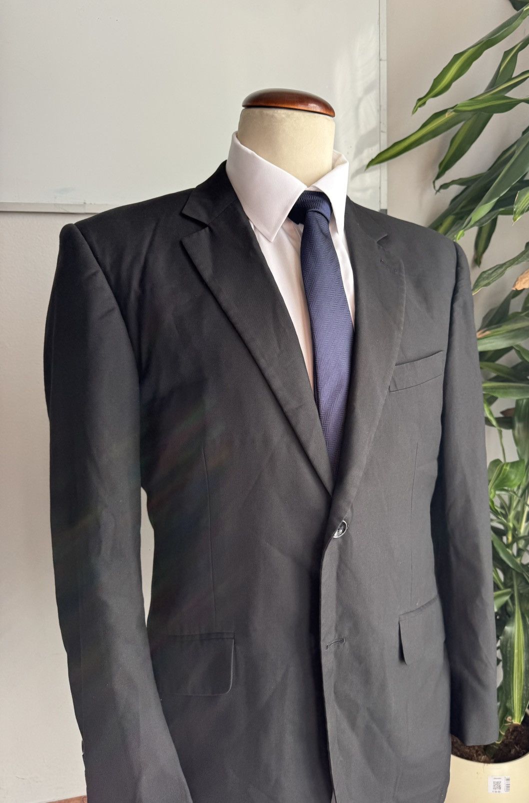 Giorgio Armani Suit 52 black