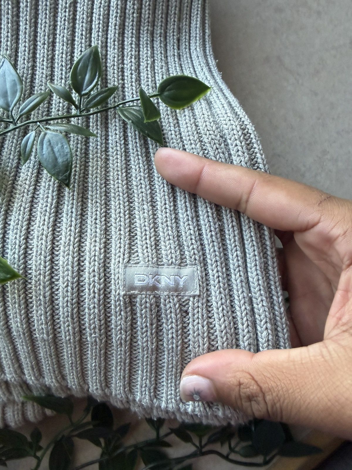 DKNY Vintage y2k sage green DKNY ribbed sweater Size L / US 10 / IT 46 - 3 Thumbnail