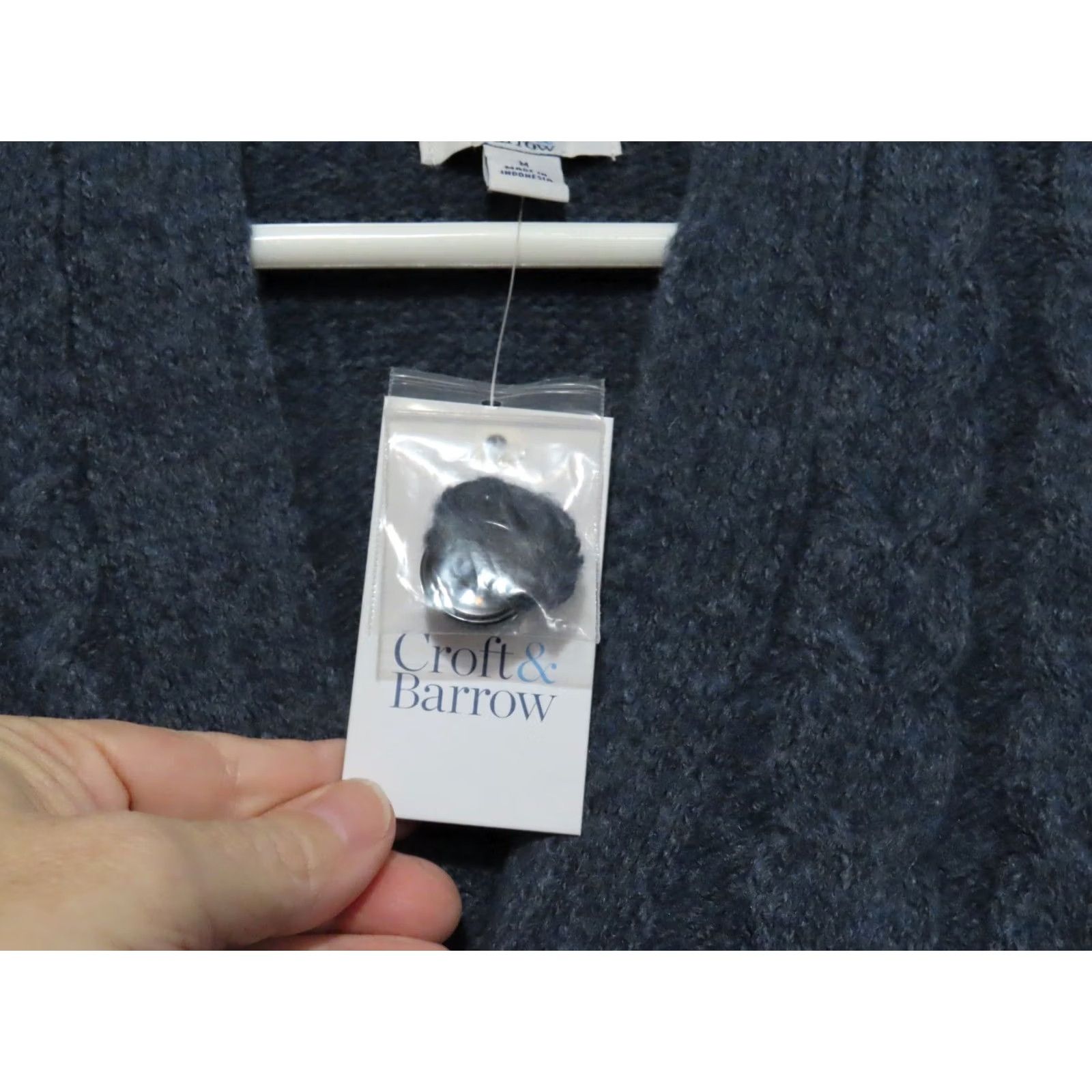 Croft & Barrow Croft & Barrow Cardigan Men’s Med Gray Knit V-Neck Button Pockets Regular Size M Sweater Long Sleeve Solid Preppy Size US M / EU 48-50 / 2 - 4 Thumbnail