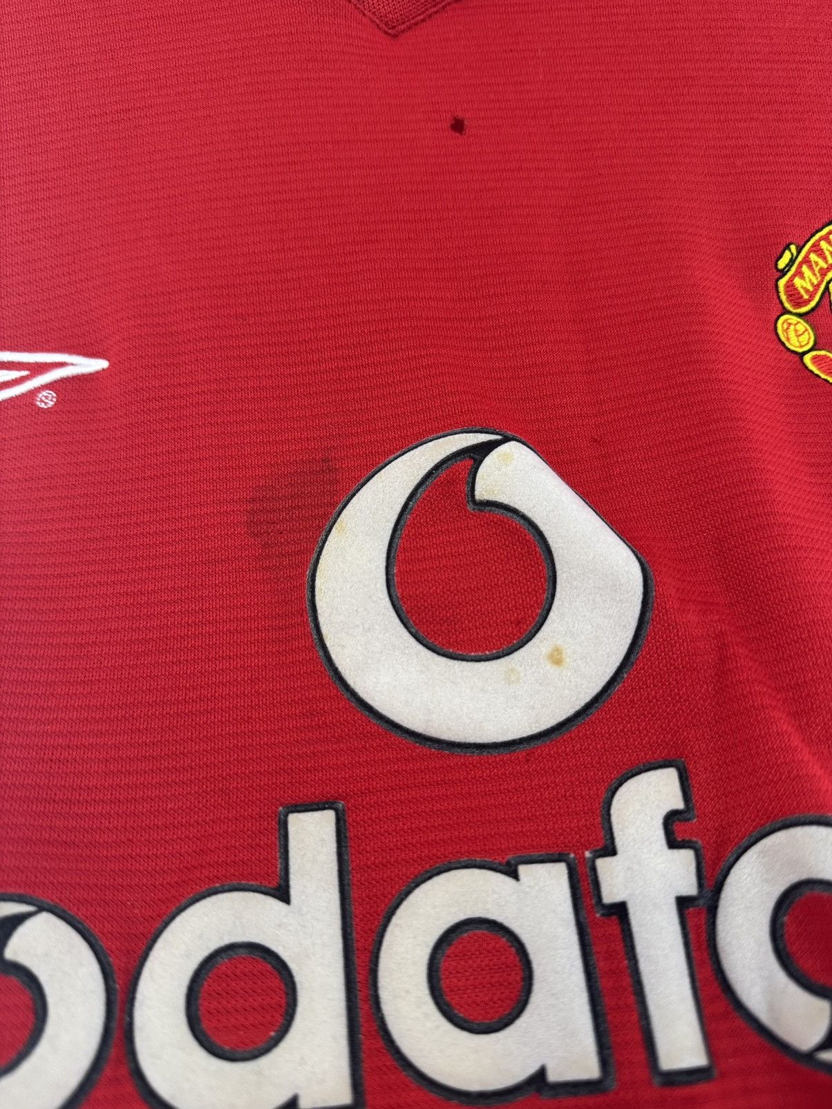 Umbro × Vintage 2000-2002 FC Manchester United Umbro Vodafone jersey vintage Size US XL / EU 56 / 4 - 5 Thumbnail
