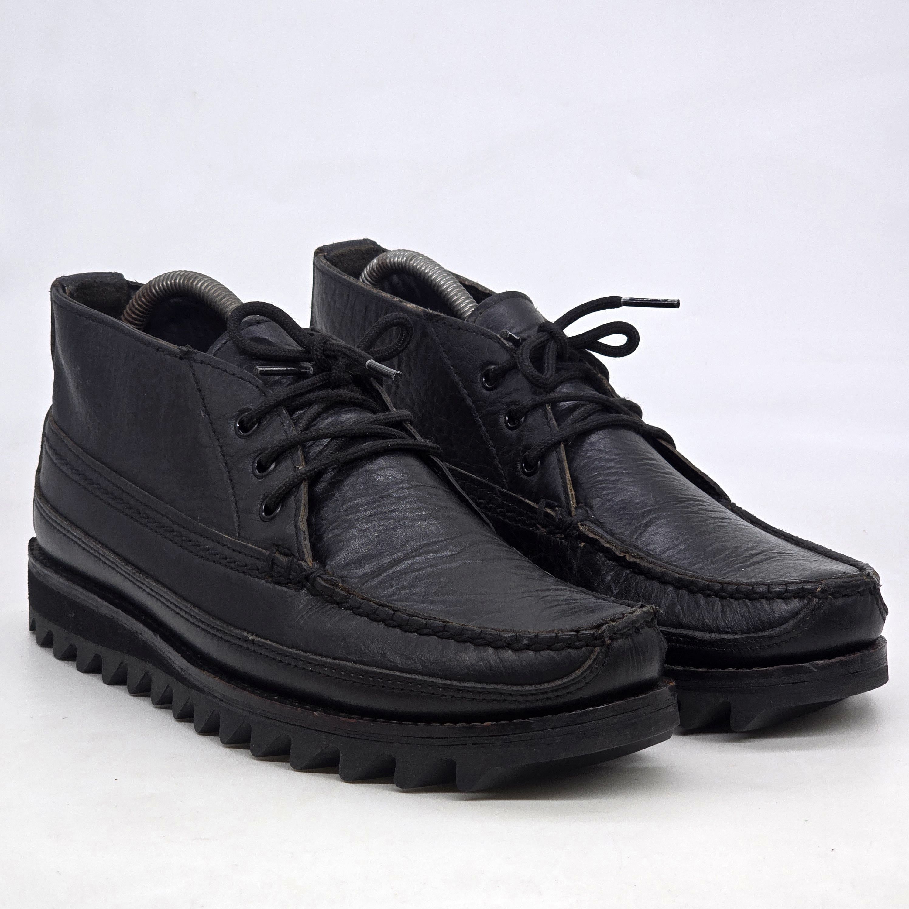 Oak Street Bootmakers Oak Street Bootmakers - Bison Leather Chukka Boot Size US 7.5 / EU 40-41 - 1 Thumbnail