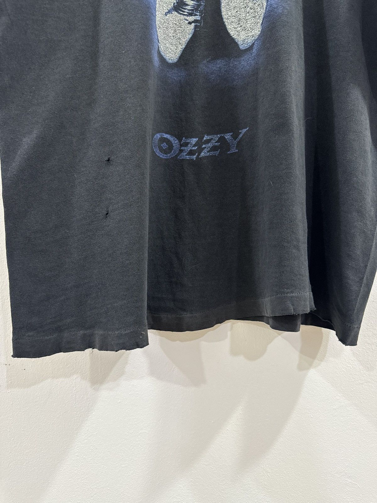 Band Tees × Ozzy Osbourne × Vintage VINTAGE DISTRESSED OZZY BAND TEES Size US L / EU 52-54 / 3 - 9 Thumbnail