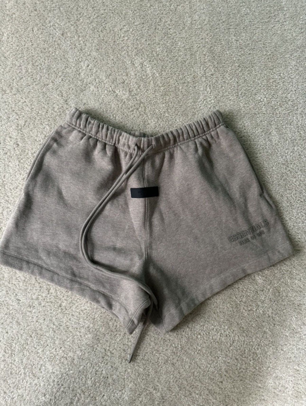 Fear of God Essentials Fear of God Grey Shorts Size US 30 / EU 46 - 1 Thumbnail