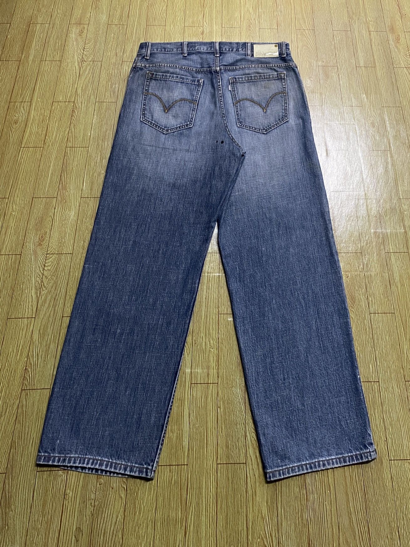 Levi's Rare Design Vintage Brand Levis SilverTab Baggy Jeans 2000s Size US 38 / EU 54 - 2 Thumbnail