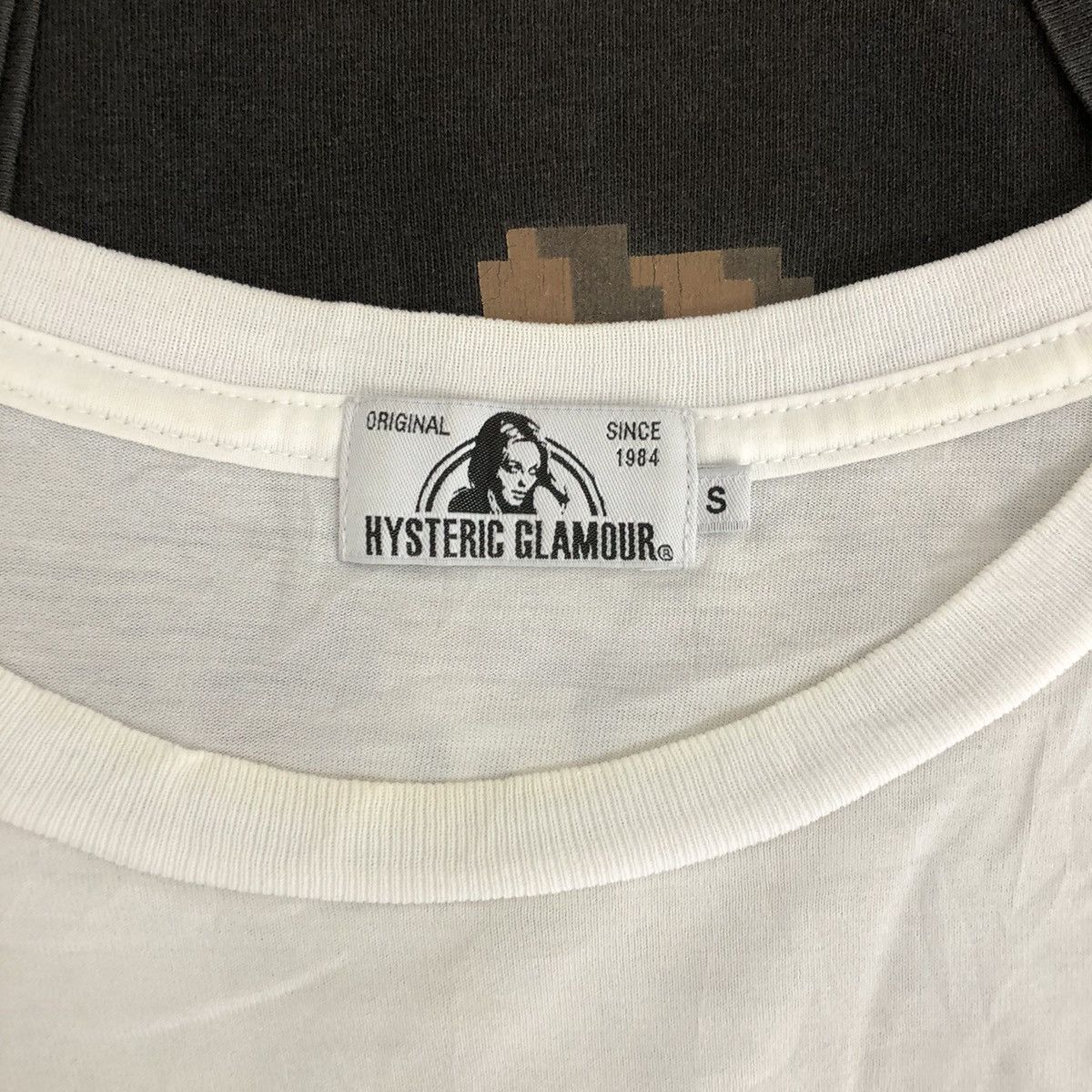 Hysteric Glamour HYSTERIC GLAMOUR Big Logo Spellout T-Shirt Size US S / EU 44-46 / 1 - 7 Thumbnail