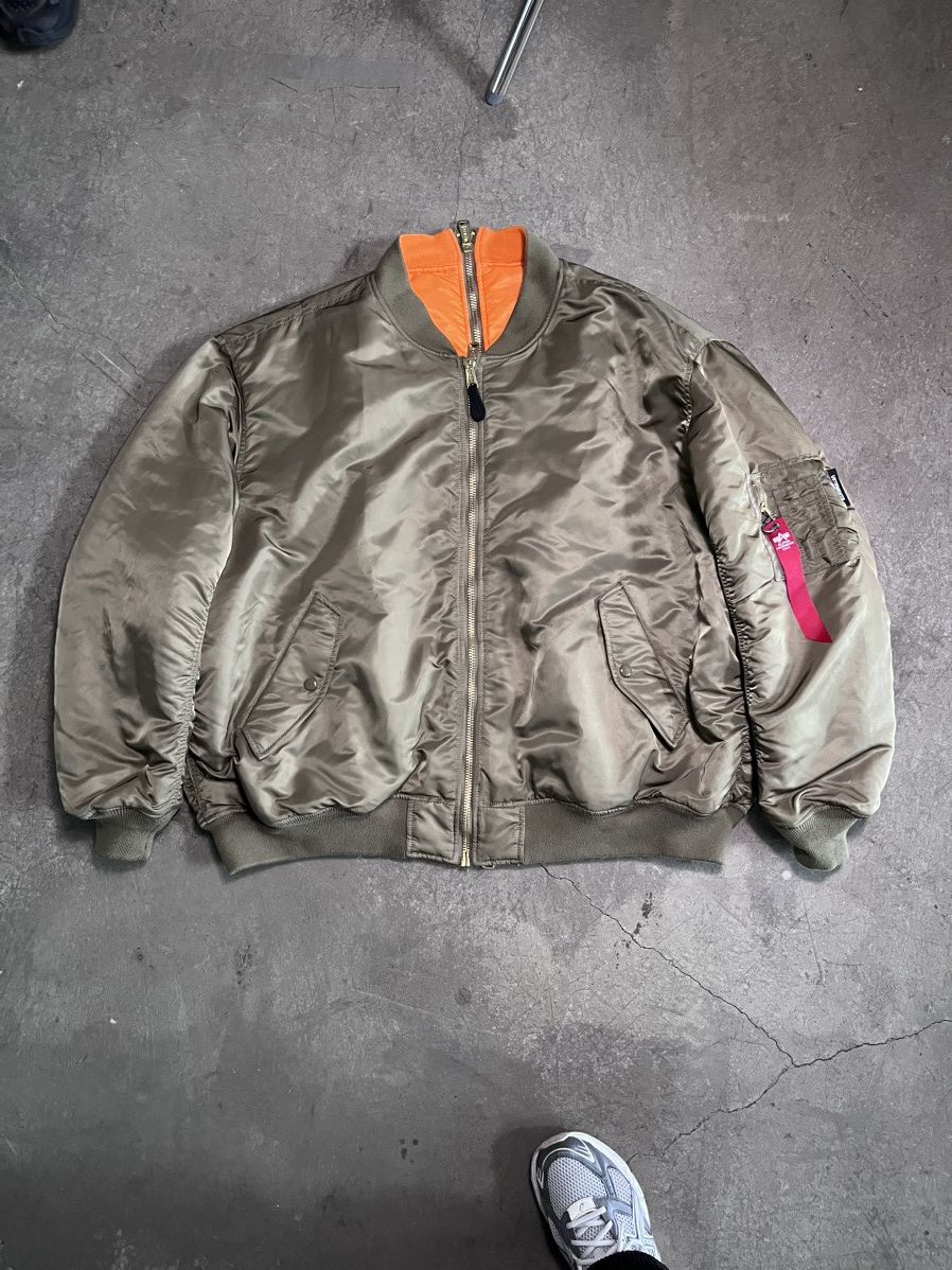 Alpha Industries × Vetements FW23 Double Zip MA-1 Bomber Size US M / EU 48-50 / 2 - 1 Thumbnail