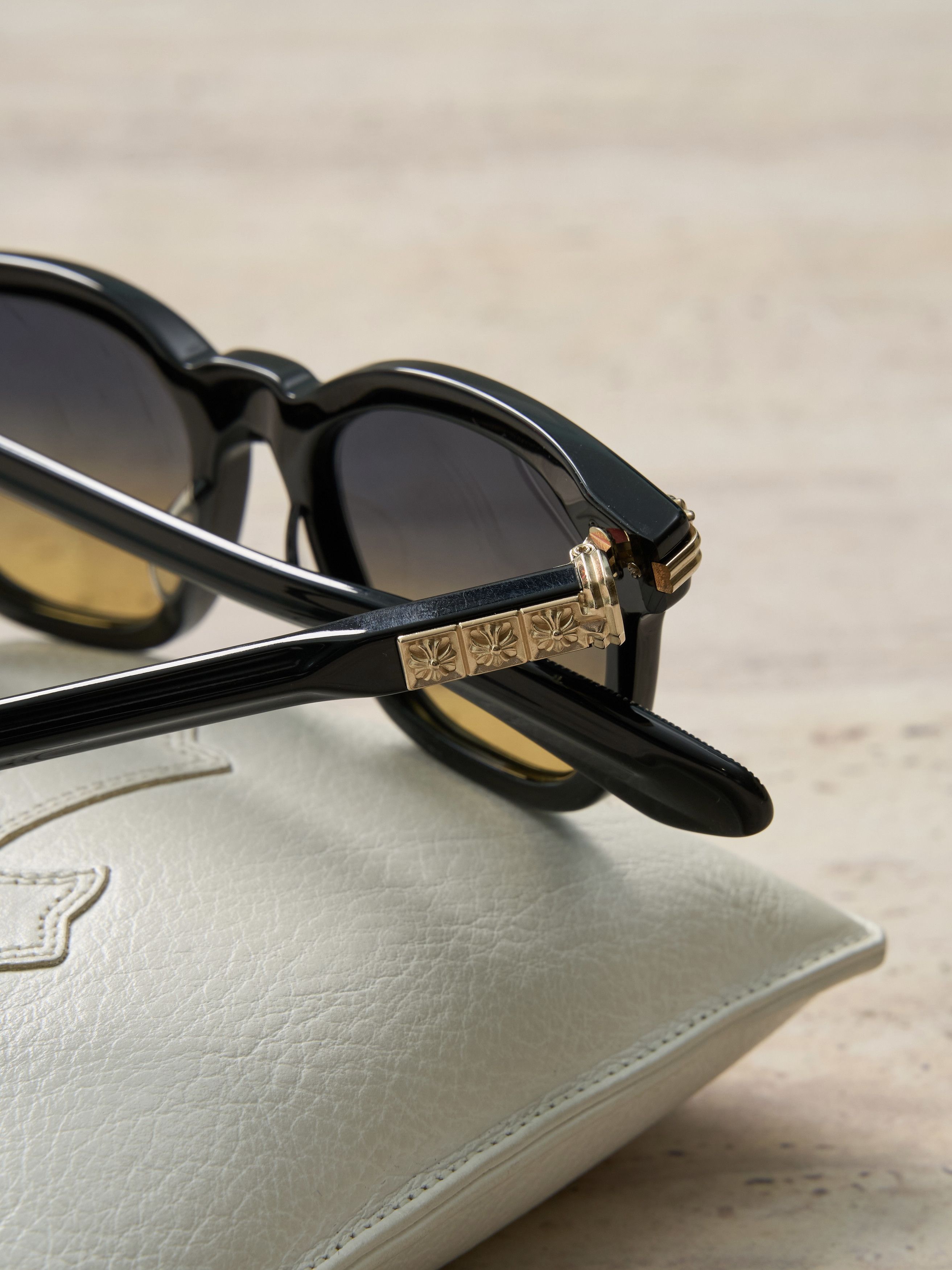 Chrome Hearts CHROME HEARTS SMOKE SHOW SUNGLASSES Size ONE SIZE - 5 Thumbnail
