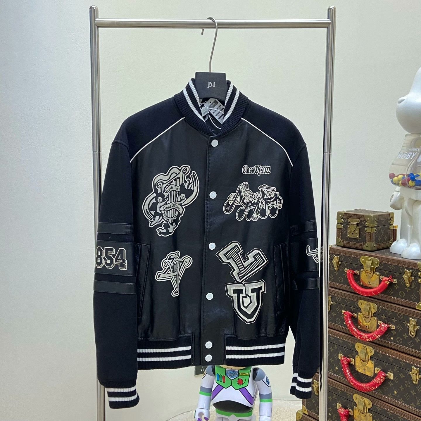 Louis Vuitton Louis Vuitton Retro Light Jacket m Men Size US M / EU 48-50 / 2 - 1 Thumbnail