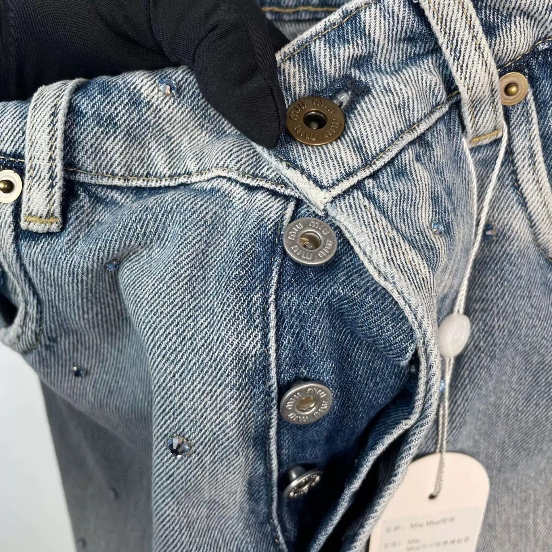 Miu Miu Miu Miu 95 New Denim Short Full Crystal Chip Size 25" / US 0 / IT 36 - 5 Thumbnail