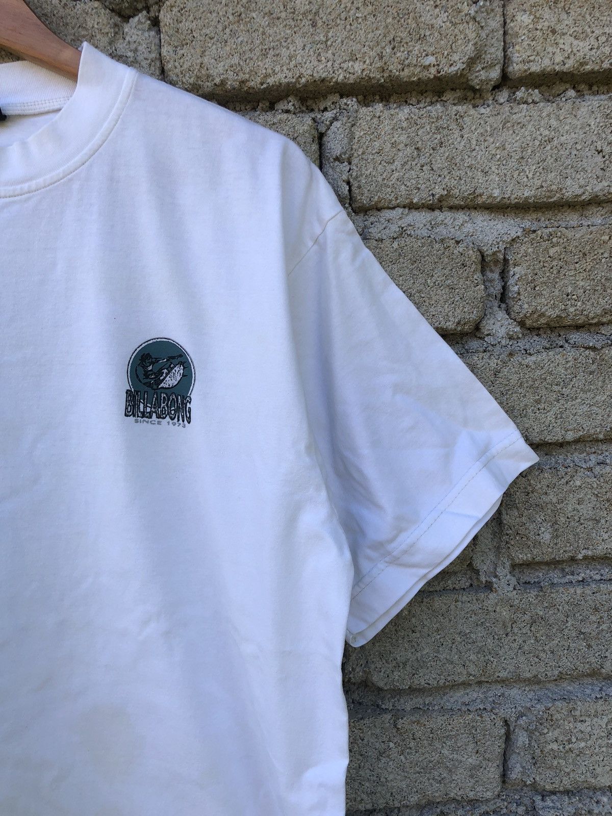Billabong Vintage Y2K Billabong Surfing Backhit Tshirt Size US L / EU 52-54 / 3 - 10 Thumbnail