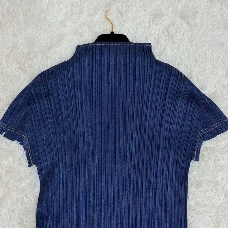 Issey Miyake Issey Miyake size:3 Blue pleated note short-sleeved shirt Size XS / US 0-2 / IT 36-38 - 9 Thumbnail