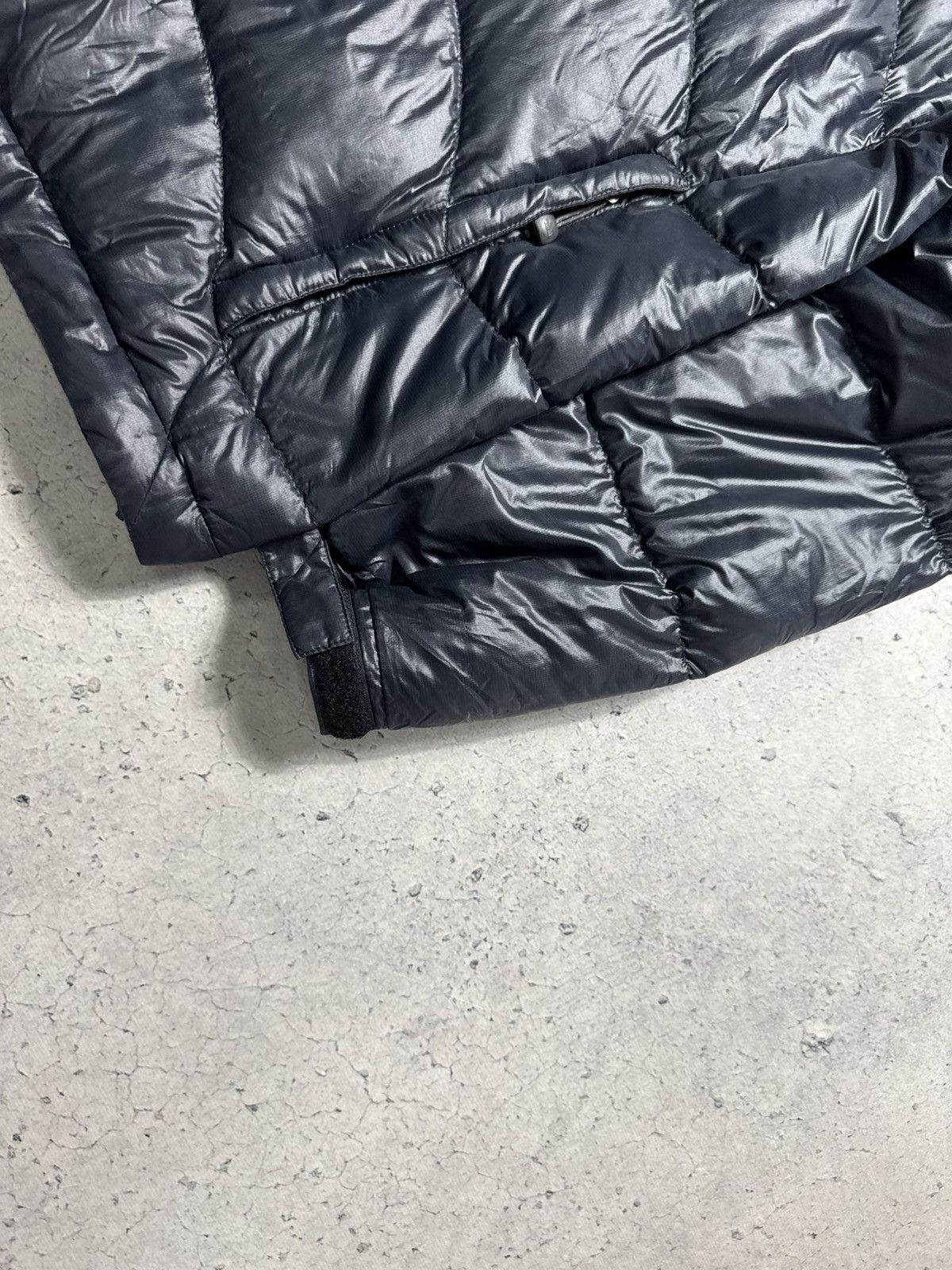 The North Face Summit Series Down Puffer Jacket TNF Vintage