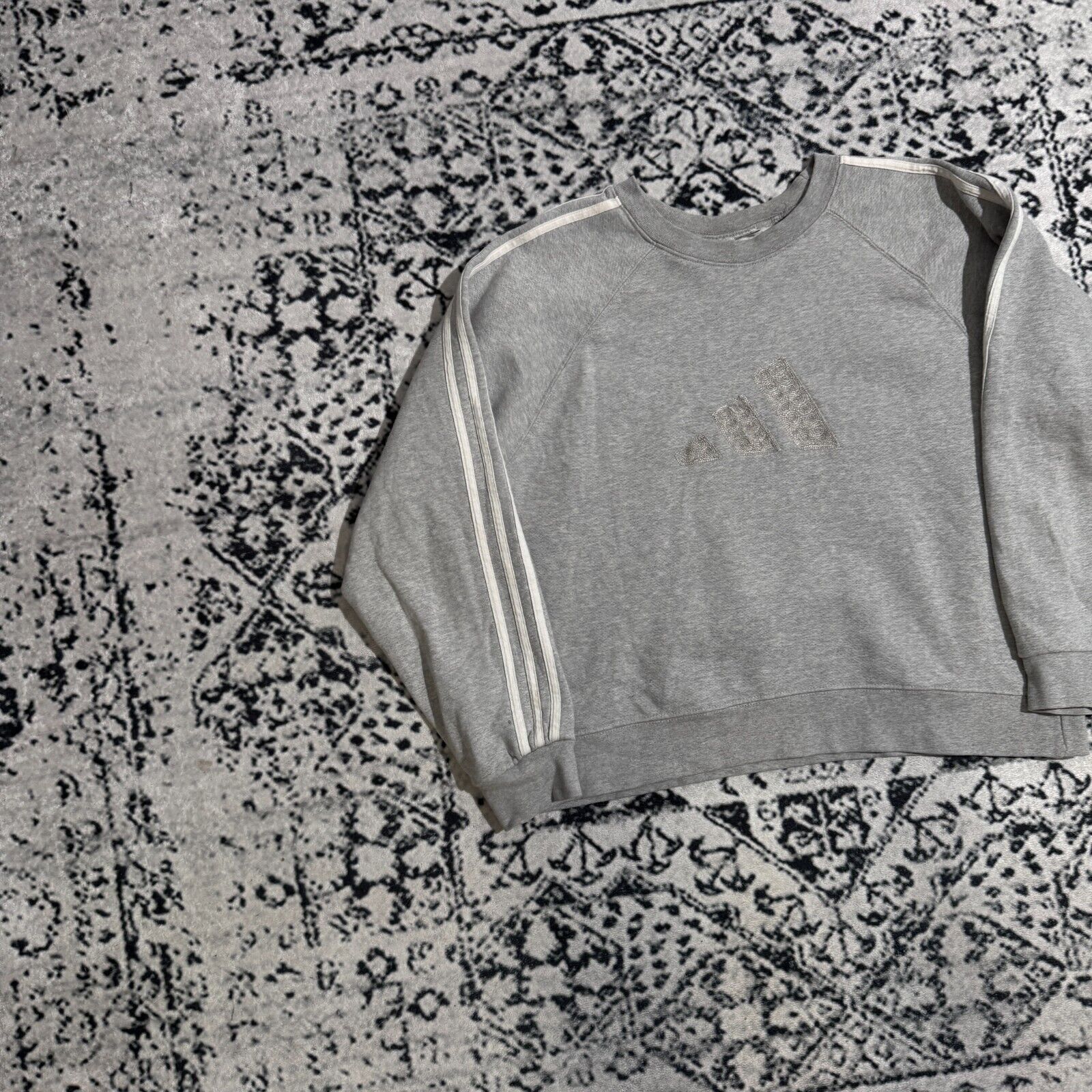 Adidas × Vintage Vintage Adidas Women's Gray Cotton Crewneck Size L Size US L / EU 52-54 / 3 - 3 Thumbnail
