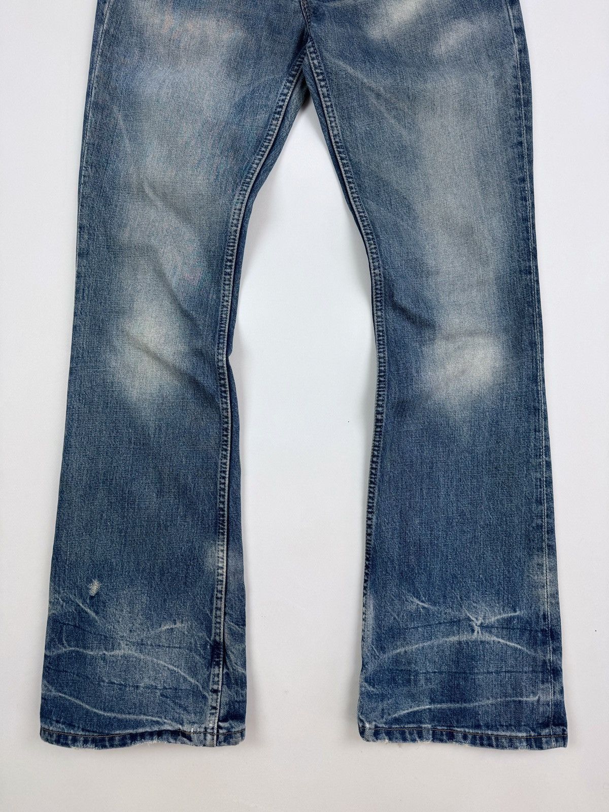 Levi's Y2K Vintage Levi’s 529 Distressed Flared Women’s Jeans Size 30" / US 8 / IT 44 - 2 Thumbnail