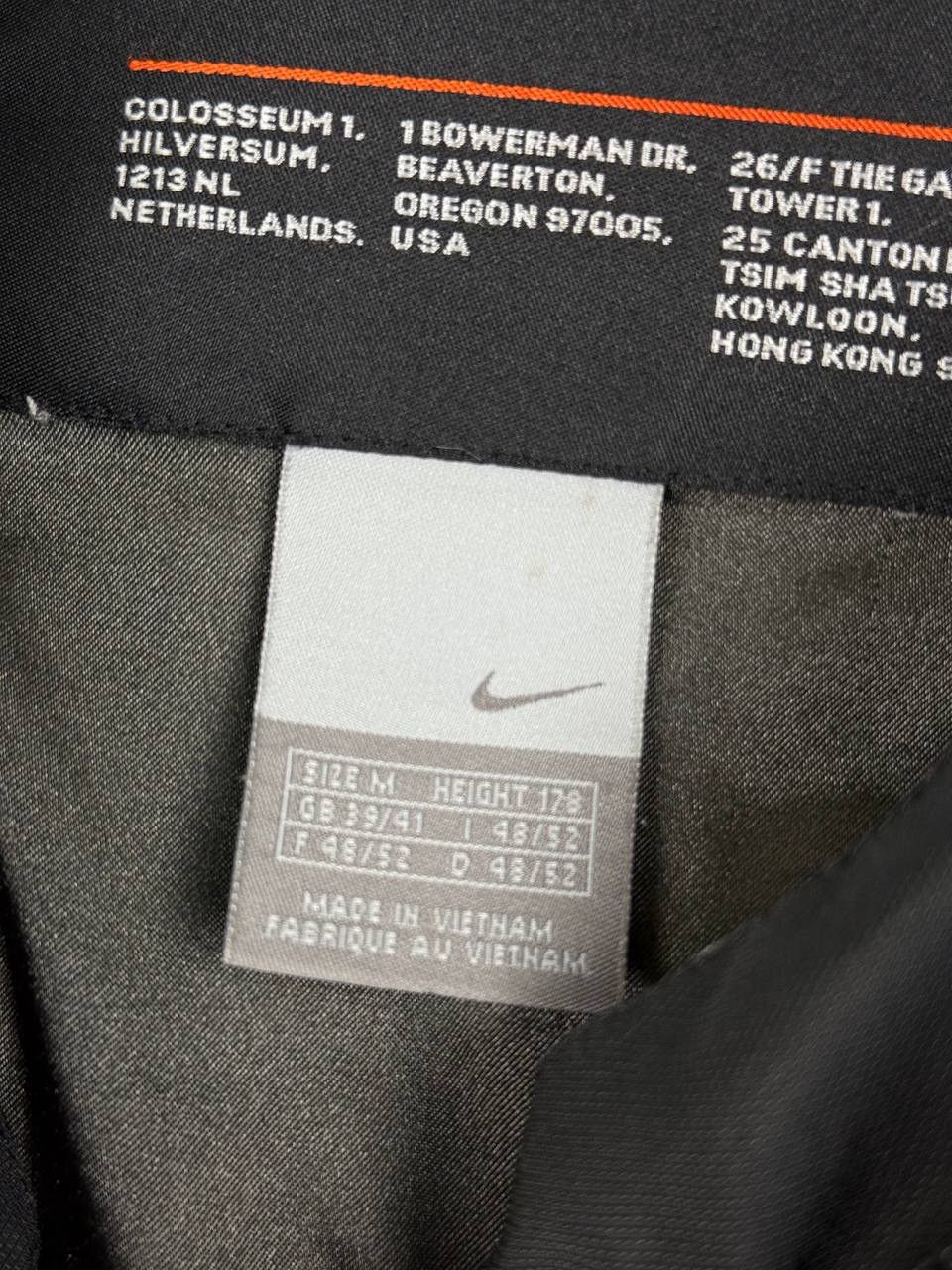 Nike Vintage Nike Sprtsdlx Jacket 00s Down Puffer Y2K Size US M / EU 48-50 / 2 - 7 Thumbnail