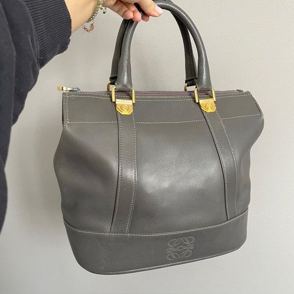 Loewe Vintage Loewe Gray Leather Top Handle Purse w/ COA 🇪🇸 Size ONE SIZE - 1 Thumbnail