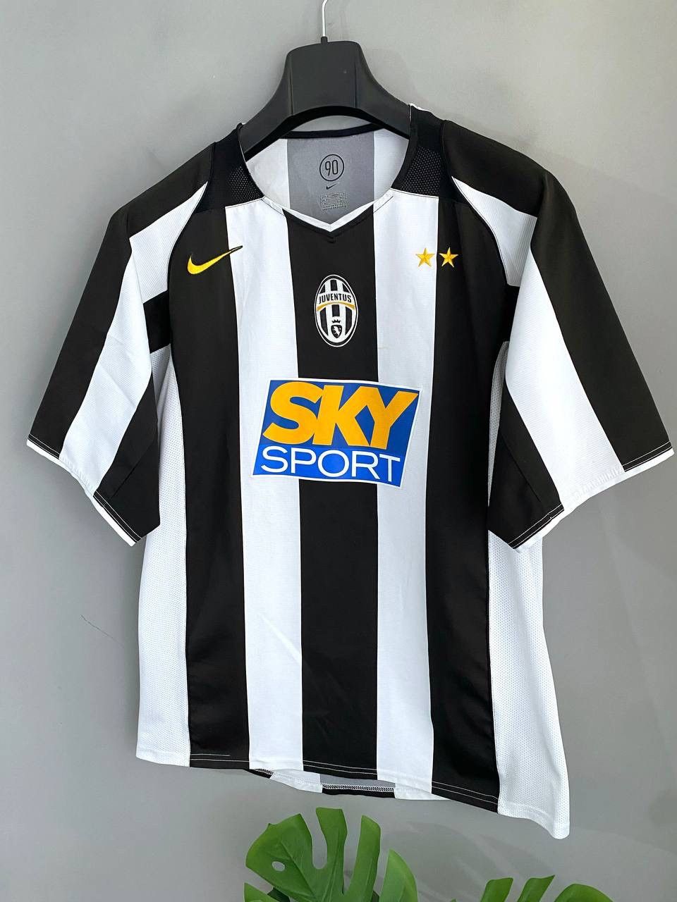 Nike FC Juventus 2004/2005 Home Soccer Jersey Football Shirt, M Size US M / EU 48-50 / 2 - 2 Thumbnail