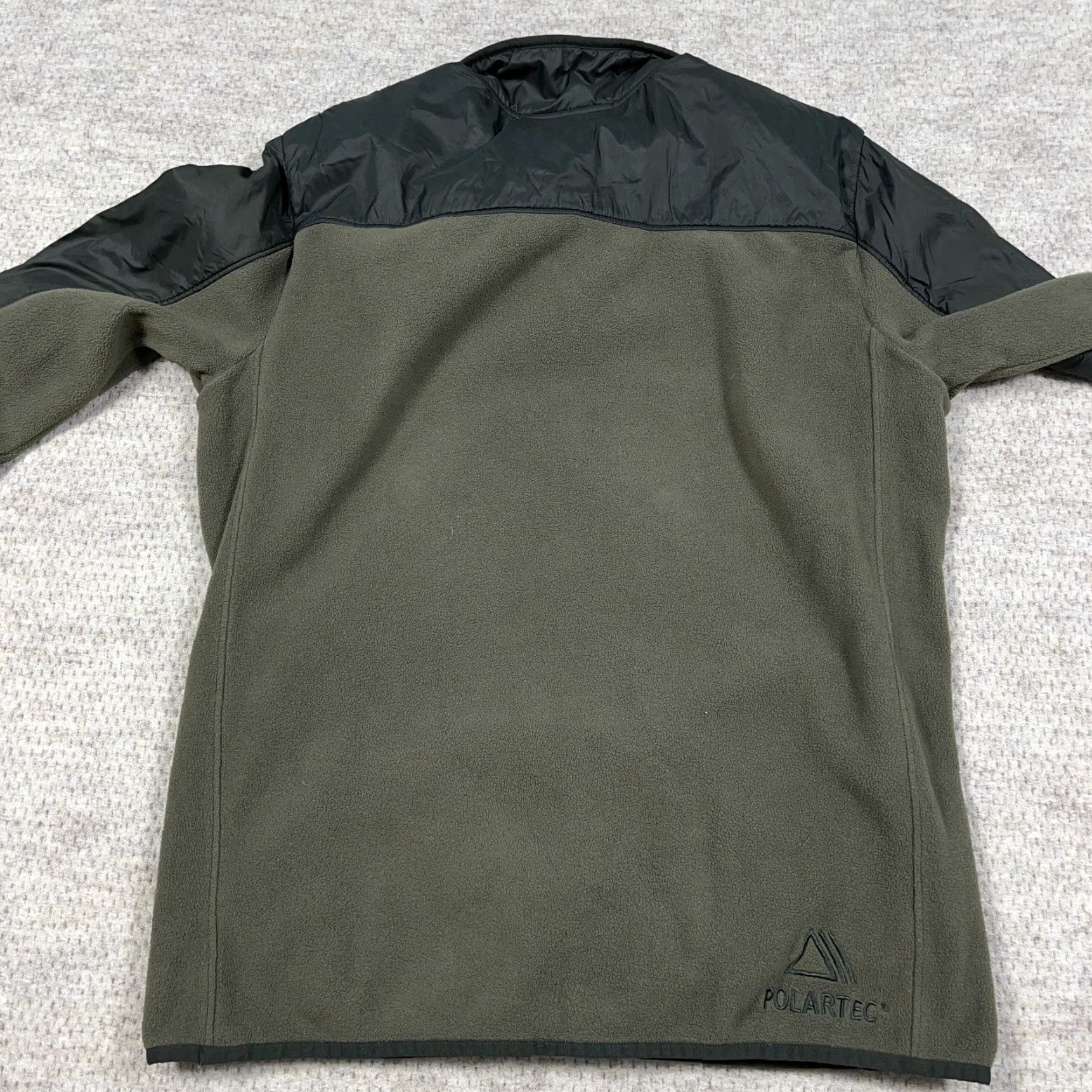 Under Armour Under Armour Sweater Men M Olive Green Pullover 1/4 Zip Polartec Sweatshirt Knit Sleeves Long Sleeve Regular Vintage? No Size US M / EU 48-50 / 2 - 3 Thumbnail
