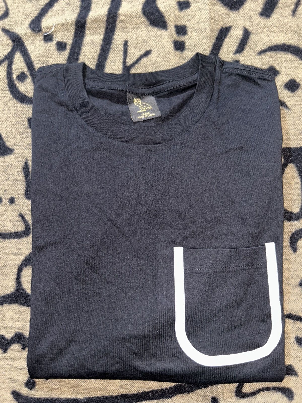 October's Very Own 2019 Reflective Pocket Tshirt Size US L / EU 52-54 / 3 - 1 Thumbnail