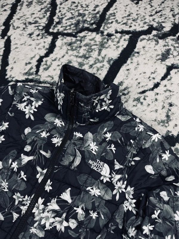 The North Face The North Face Quilted Down Jacket Black White XS Size XS / US 0-2 / IT 36-38 - 3 Thumbnail