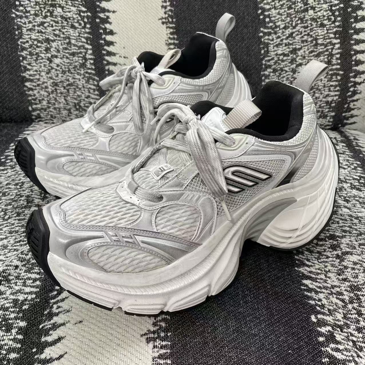 Balenciaga Balenciaga 10XL Low-Top Sneakers Size 9 Size US 9 / EU 42 - 1 Thumbnail