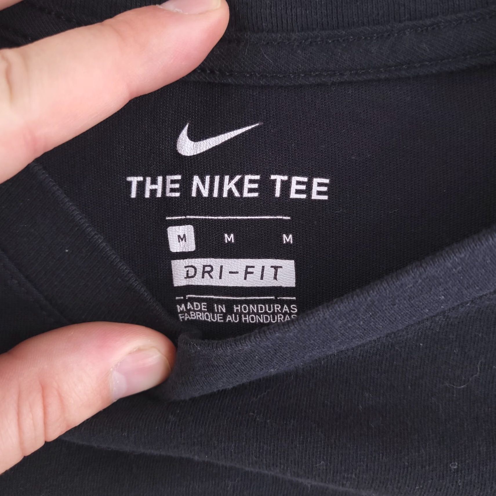 Nike Nike Shirt Mens Medium Black Slim fit Short Sleeve Lebron James Lakers T-Shirt 90s? Size US M / EU 48-50 / 2 - 4 Thumbnail