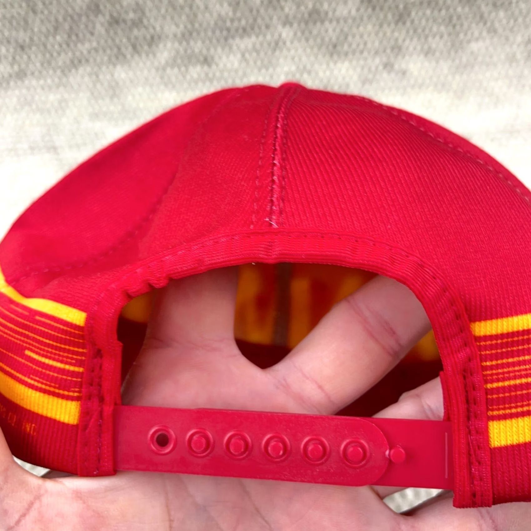 Vintage VINTAGE Louisville MFG Trucker Hat Cap One Size Men Red 80s 90s Advertising USA Classic Mesh Back Adjustable Lightweight Polyester Knit Hat Size ONE SIZE - 4 Thumbnail