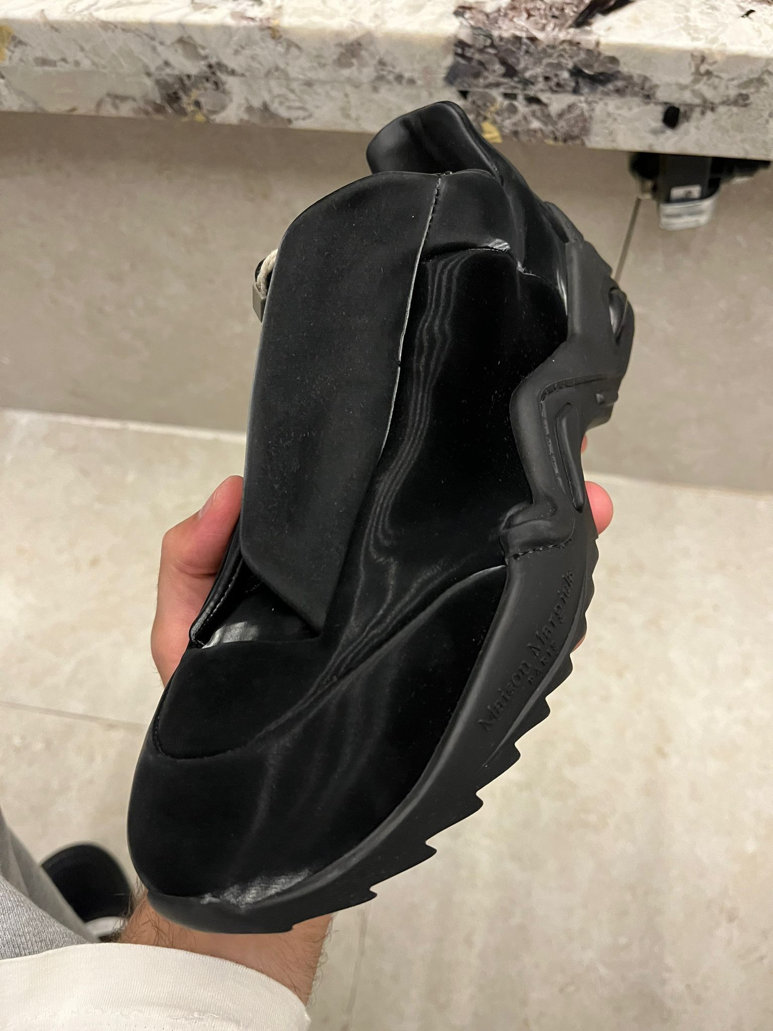 Maison Margiela Low Top Future Sneakers in Black Size US 8 / EU 41 - 11 Thumbnail