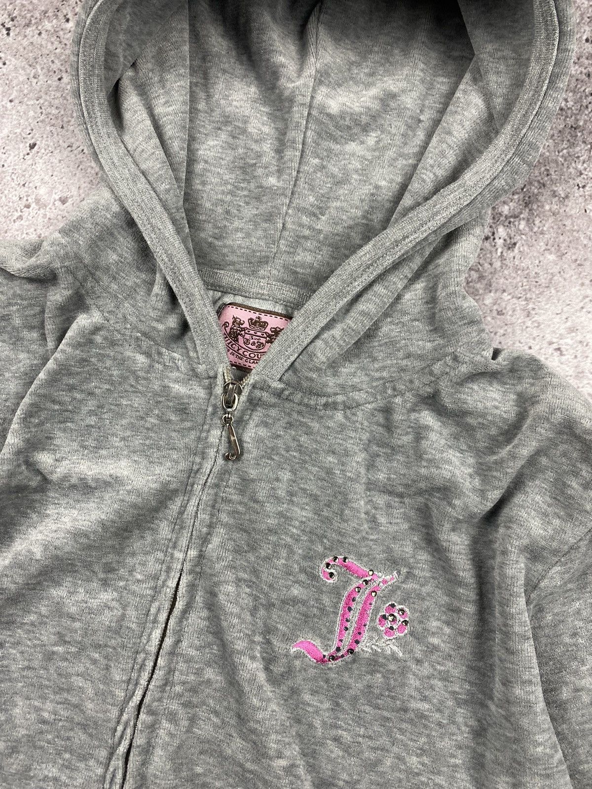 Juicy Couture VINTAGE JUICY COUTURE VELOUR Y2K ZIP HOODIE CROWN Size XL / US 12-14 / IT 48-50 - 6 Thumbnail