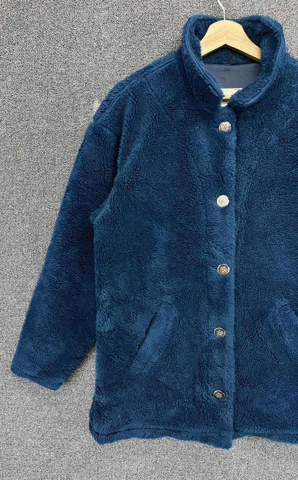 L.L. Bean Vintage L.L. Bean Deep Pile Classic Button Up Jacket Size M / US 6-8 / IT 42-44 - 3 Thumbnail