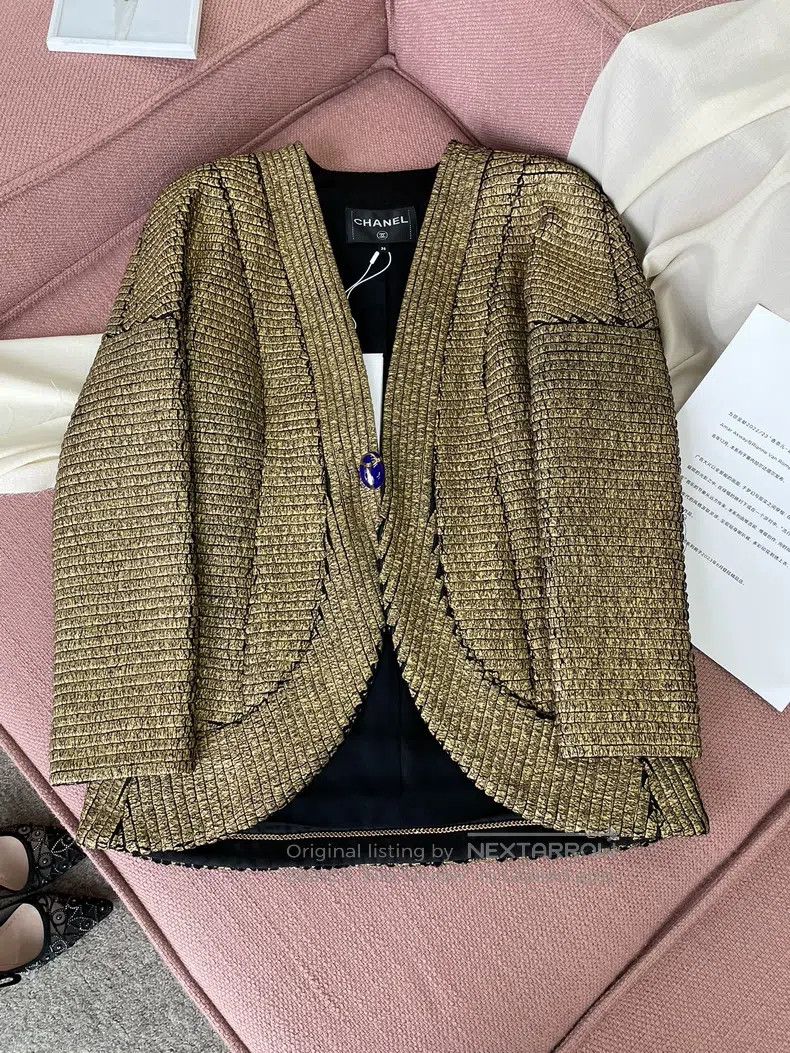 Chanel Chanel Egypt Series St. Creetle Gold Sapphire Button Jacke Size XS / US 0-2 / IT 36-38 - 2 Thumbnail