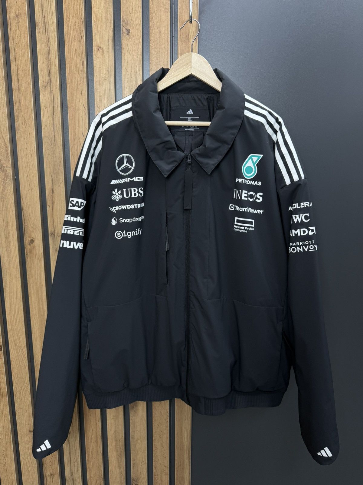 Mercedes-Benz Adidas Mercedes AMG Petronans Formula One Jacket Size XXL Size US XXL / EU 58 / 5 - 1 Thumbnail