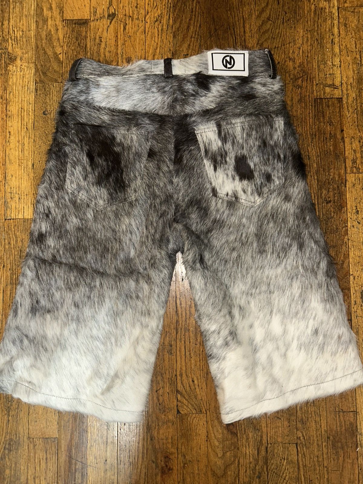 NYRVA Flared Cowhide Shorts Black/White Size US 32 / EU 48 - 4 Thumbnail