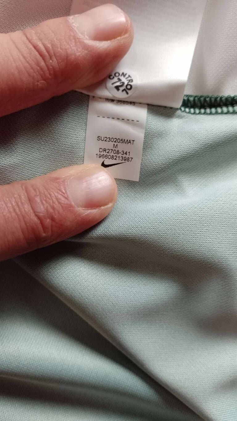 Nike NEW Sporting 2023 Nike Special football jersey size M Size US M / EU 48-50 / 2 - 6 Thumbnail