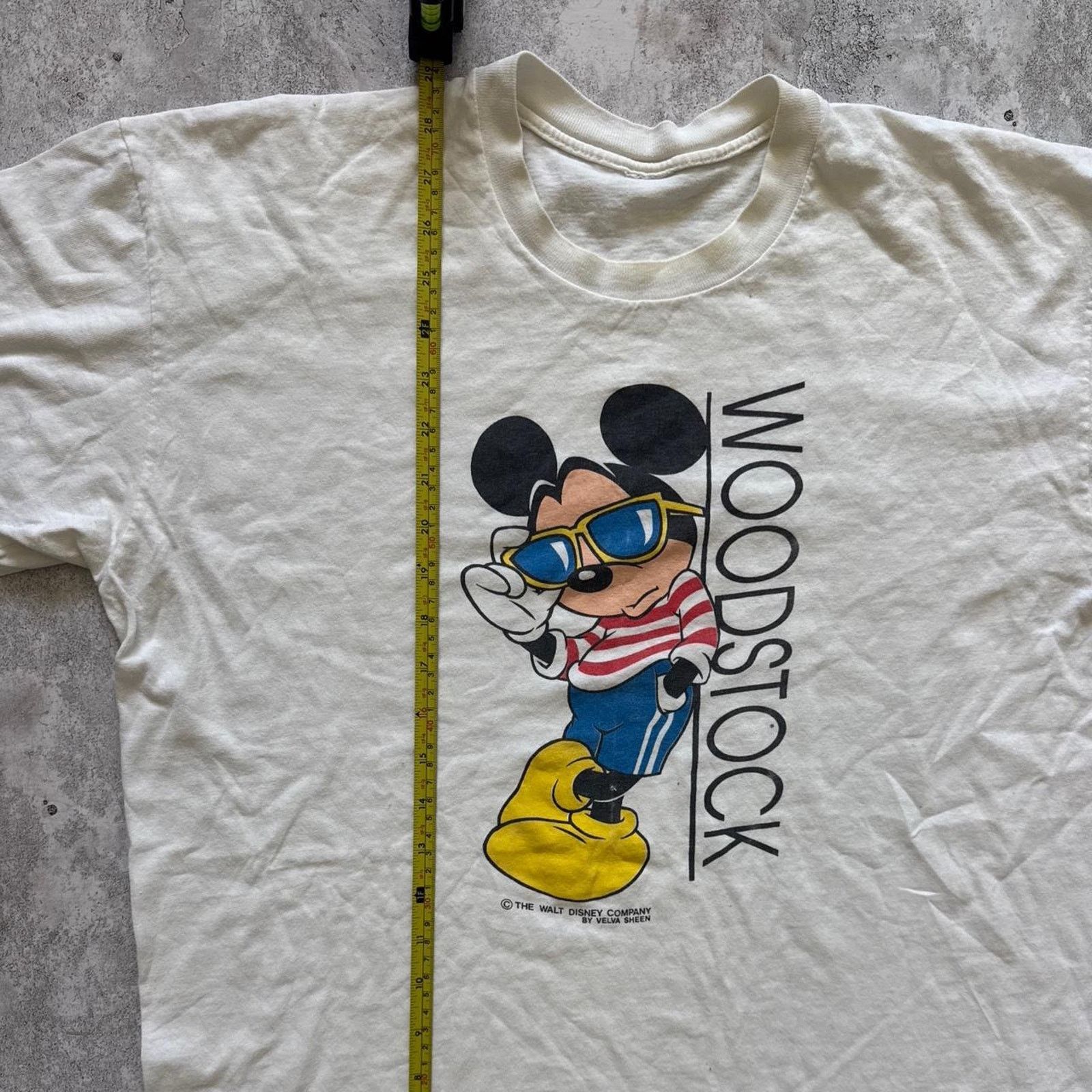 Disney Vintage 1980s Mickey Mouse Woodstock T-Shirt – Size XL Size US XL / EU 56 / 4 - 5 Thumbnail