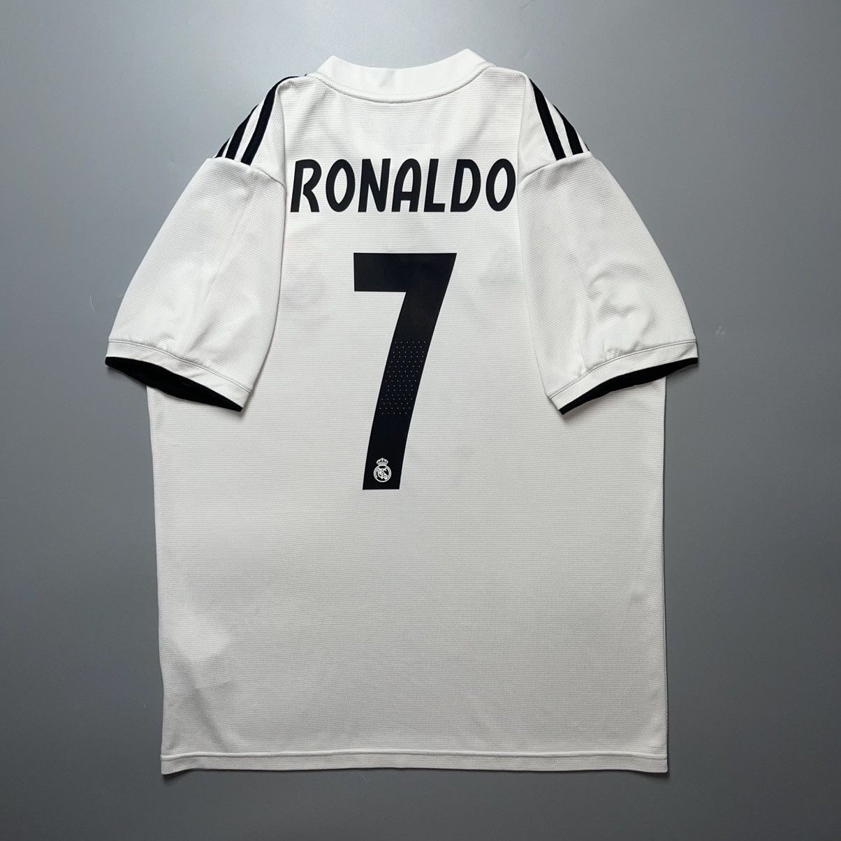 Vintage REAL MADRID ADIDAS 2018/2019 FOOTBALL HOME JERSEY #7 RONALDO Size US L / EU 52-54 / 3 - 1 Thumbnail