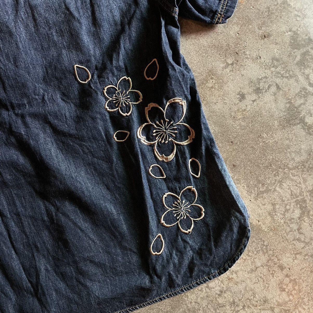 Other Beautiful Karakuri Japanese Designer Motive Denim Button Ups Size US M / EU 48-50 / 2 - 7 Thumbnail