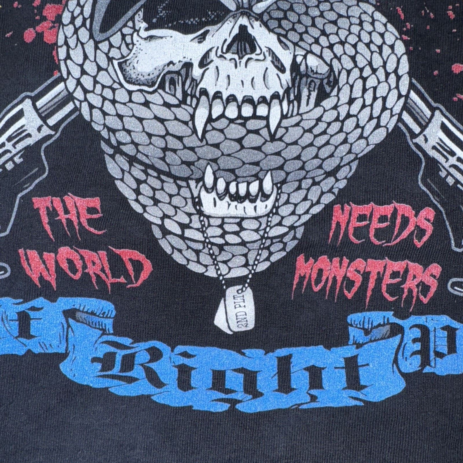 Band Tees × Gildan × Vintage Vintage Military Punishers T-Shirt Med 19x25 Fort Benning Size US M / EU 48-50 / 2 - 3 Thumbnail