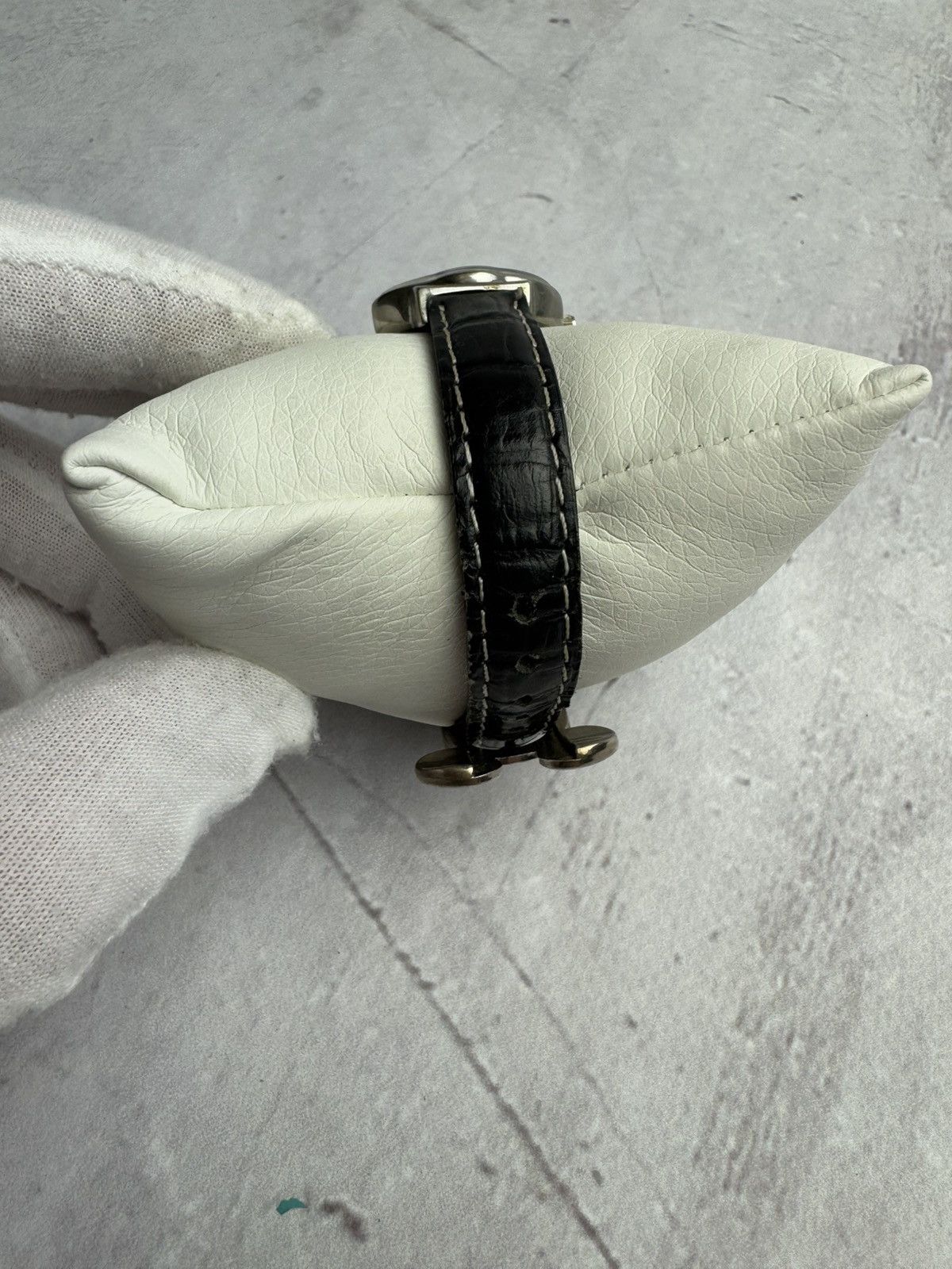 Disney × Japanese Brand Vintage Japanese Style Mickey Mouse Watch 00s Size ONE SIZE - 2 Thumbnail